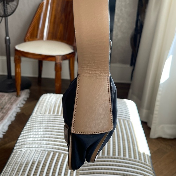 Vintage Bally Nylon and Leather shoulder bag - Picture 4 of 8